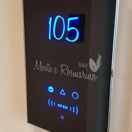 לינה וארוחת בוקר Menta E Rosmarino 4*
