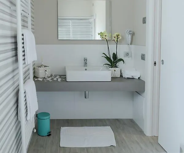 Menta E Rosmarino 4* Lazise